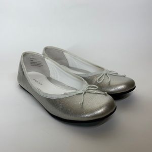 Silver ballet flats, girls 4